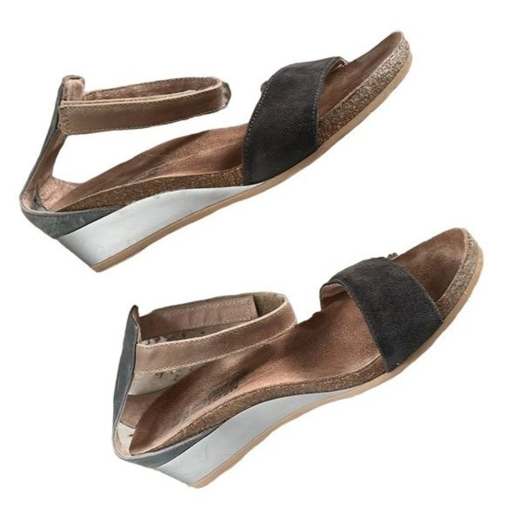 Naot Black and Brown Women's Sandals